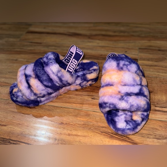 UGG Fluff Yeah Slides - Picture 1 of 5